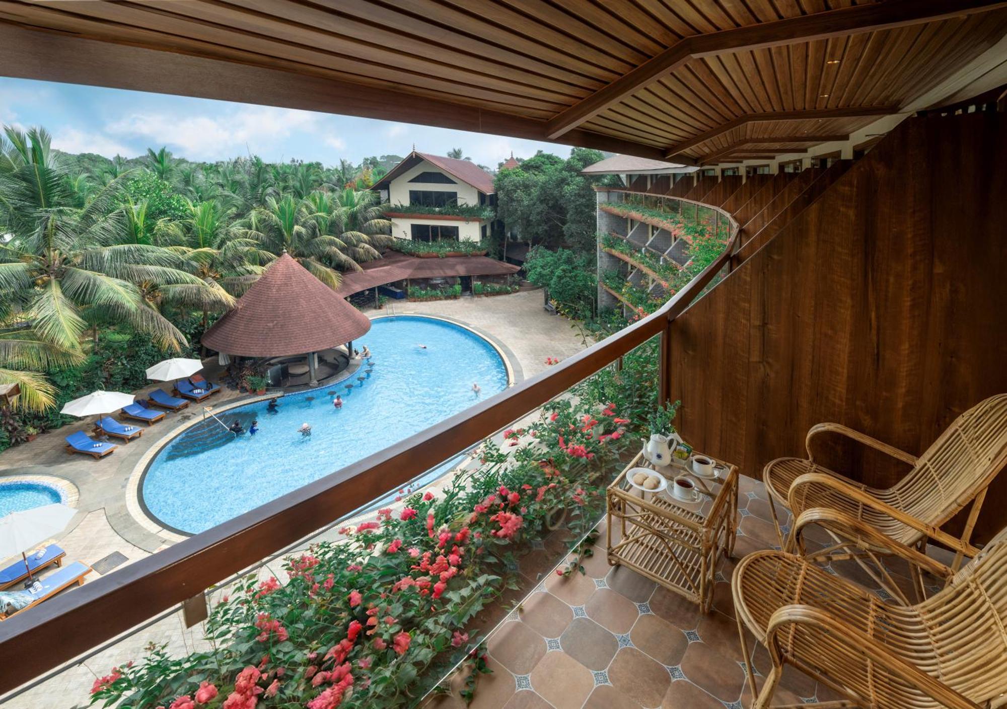Uday Suites - The Airport Hotel Thiruvananthapuram Ngoại thất bức ảnh