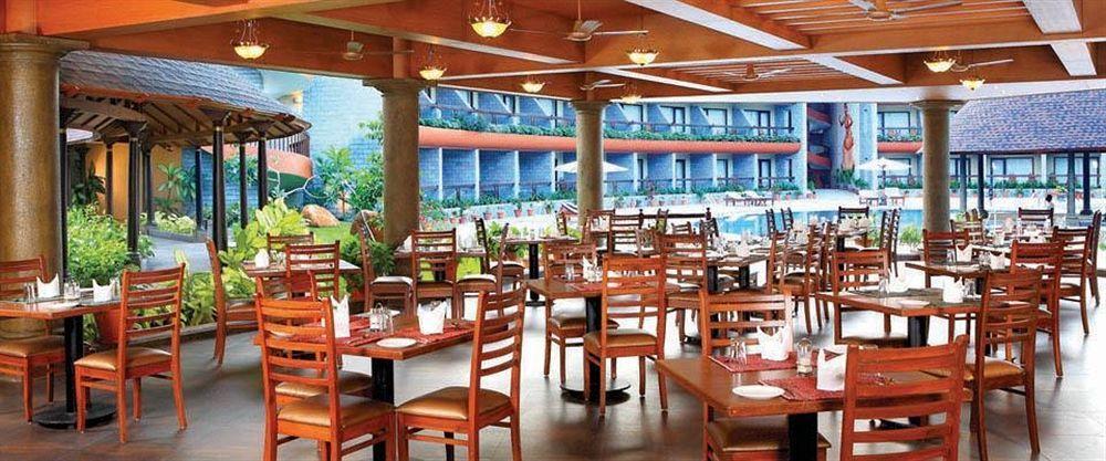 Uday Suites - The Airport Hotel Thiruvananthapuram Ngoại thất bức ảnh
